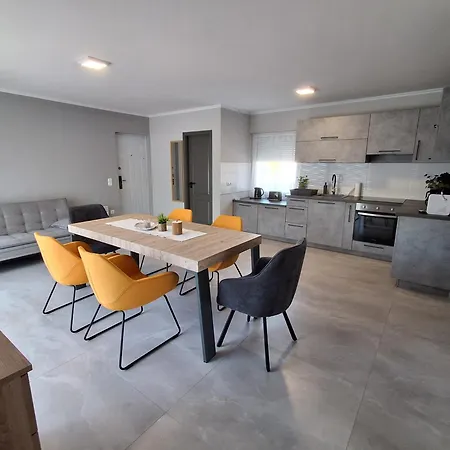 Apartamento Andrási *
